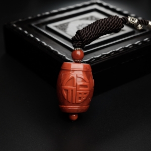 柿子红南红桶珠吊坠