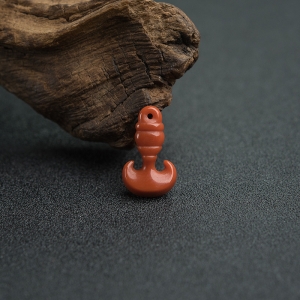柿子红南红法器吊坠