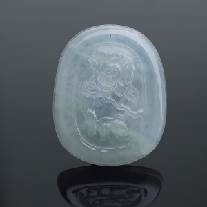 糯冰种浅绿翡翠花吊坠