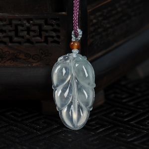 冰种飘花翡翠金枝玉叶吊坠