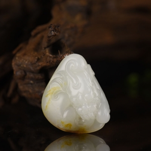 籽料和田白玉貔貅吊坠