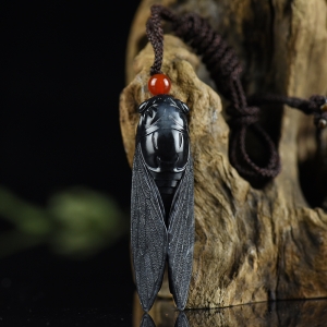 籽料和田玉青花一鸣惊人吊坠