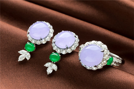 紫罗兰翡翠怎么样？如何挑选紫罗兰翡翠？