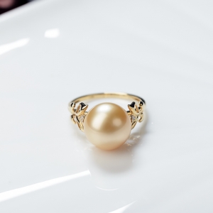 18K海水金色珍珠戒指