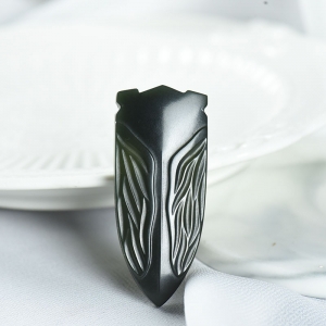 山料和田青玉一鸣惊人吊坠