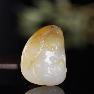 籽料和田白玉年年有余吊坠