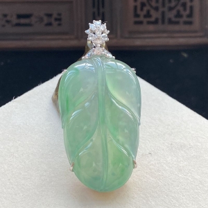 18K冰种晴水翡翠金枝玉叶吊坠