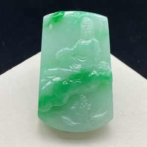 糯种翠绿翡翠观音吊坠