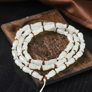 籽料和田白玉烟嘴项链