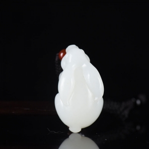 籽料和田白玉兔子吊坠