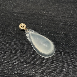 18k冰种翡翠水滴吊坠