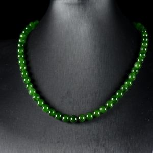 8mm山料和田碧玉项链