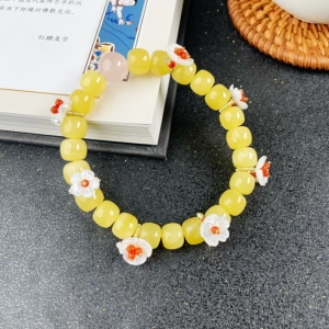 8.4mm蜜蜡单圈手串