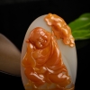 俏色黄龙玉童趣吊坠-红掌柜