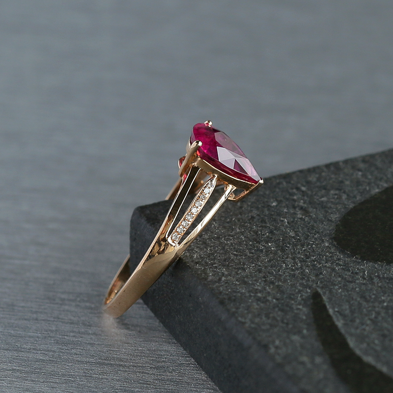 金镶钻碧玺戒指-红掌柜