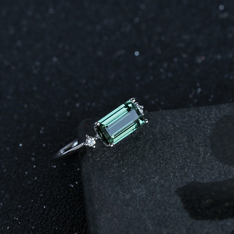 天然18K白金镶钻绿碧玺戒指 - 红掌柜