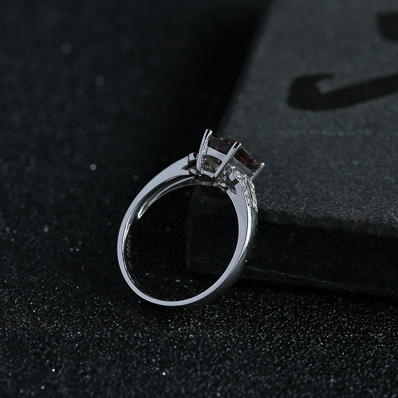 18K金镶嵌碧玺戒指 - 红掌柜