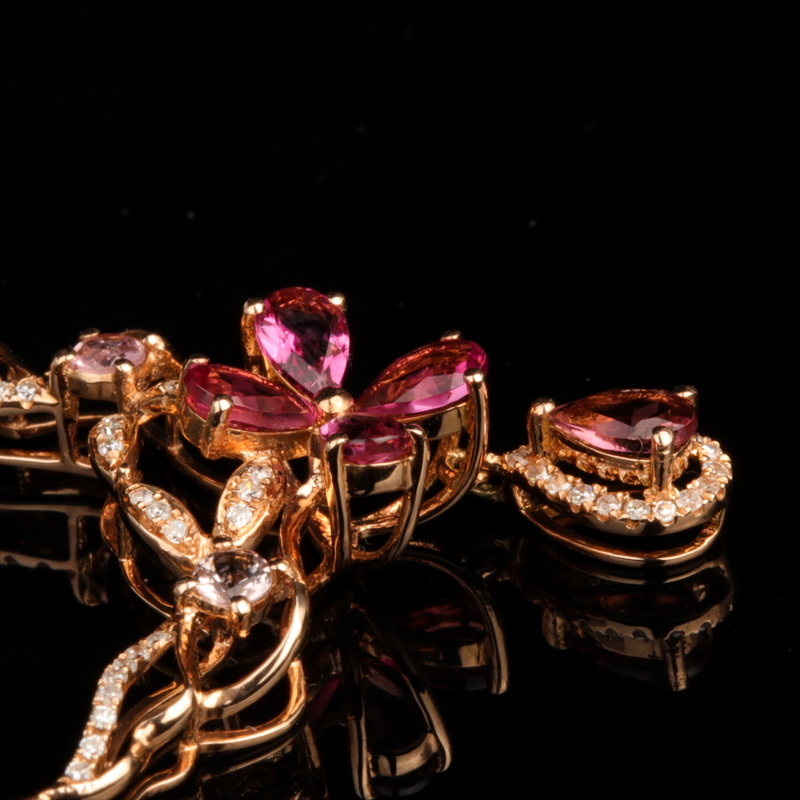 天然粉色碧玺吊坠-红掌柜