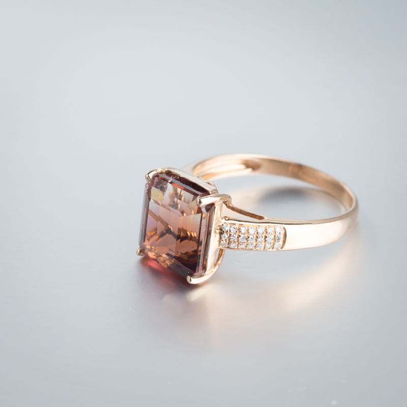 18K金镶钻爪镶碧玺戒指-红掌柜