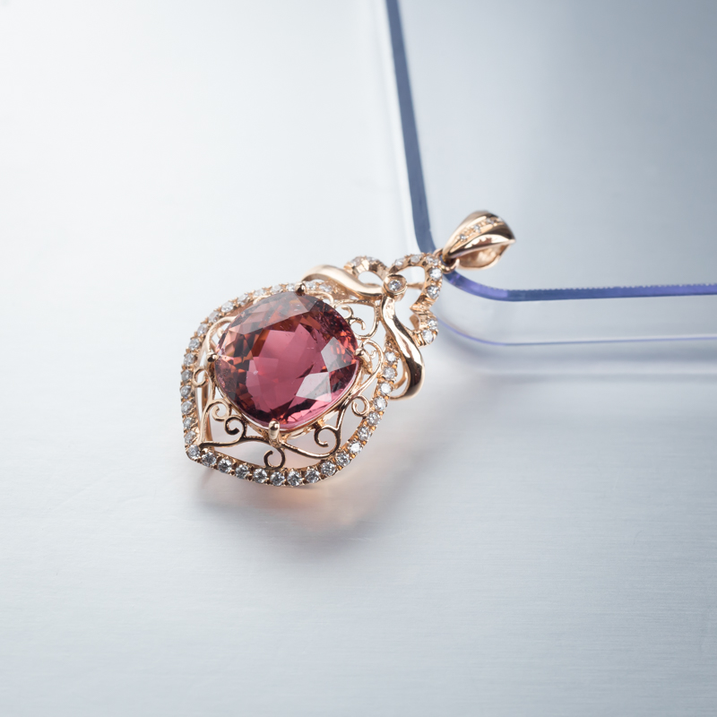 18K金镶钻碧玺吊坠-红掌柜