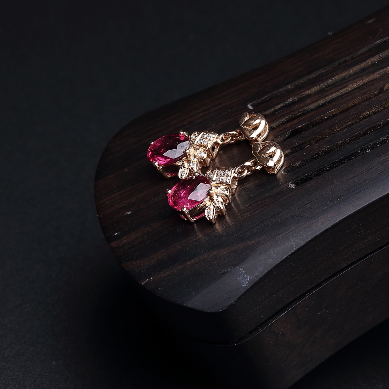 18K金天然巴西碧玺耳钉 - 红掌柜