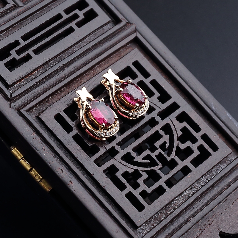 K金镶钻天然巴西碧玺耳钉 - 红掌柜