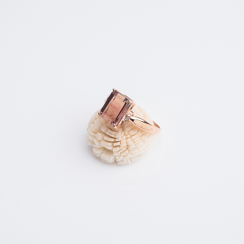 巴西18K金镶钻粉色碧玺戒指-红掌柜