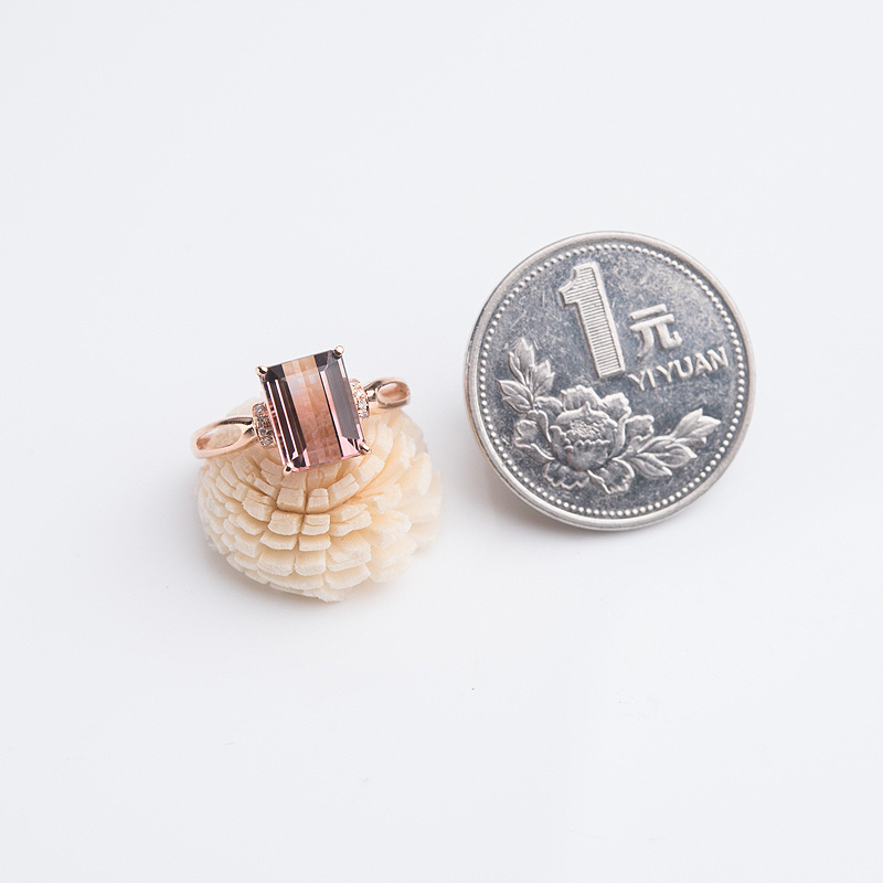 巴西18K金镶钻粉色碧玺戒指-红掌柜