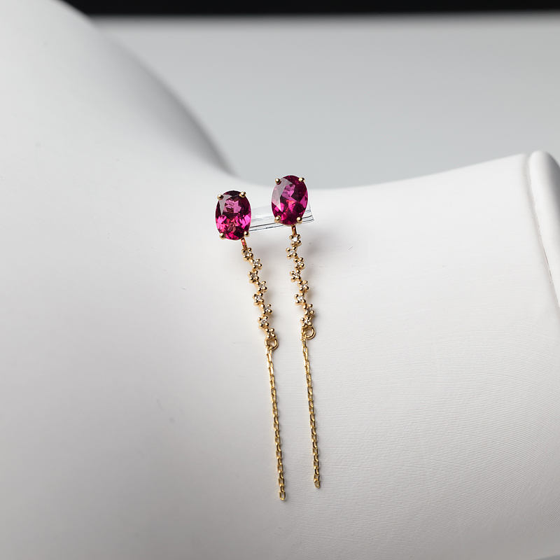 18K金镶钻巴西天然玫红碧玺耳钉-红掌柜