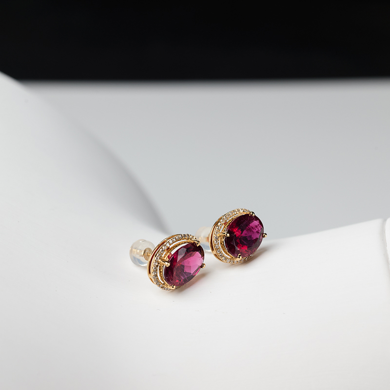 18K金镶钻天然玫红碧玺耳钉-红掌柜