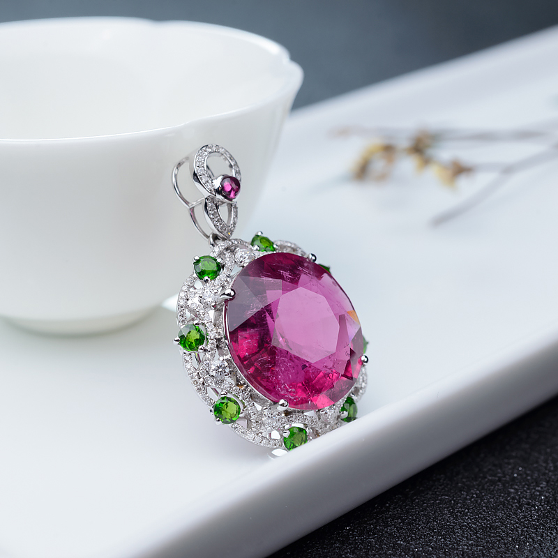 18K金镶钻天然玫红碧玺吊坠-红掌柜