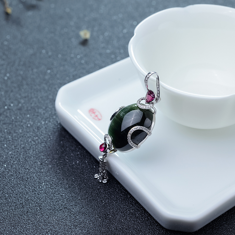 绿色猫眼碧玺吊坠-红掌柜