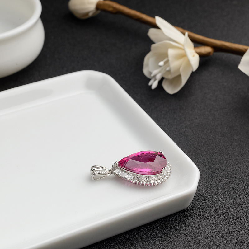 K金镶钻碧玺吊坠-红掌柜