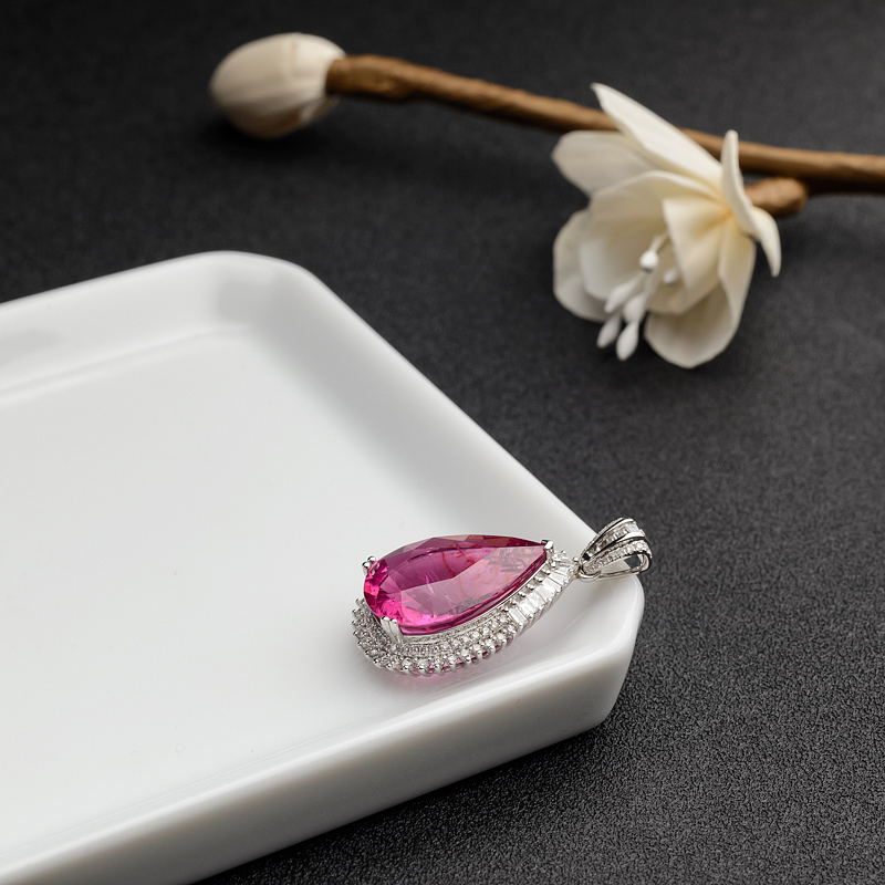 金镶钻碧玺吊坠-红掌柜