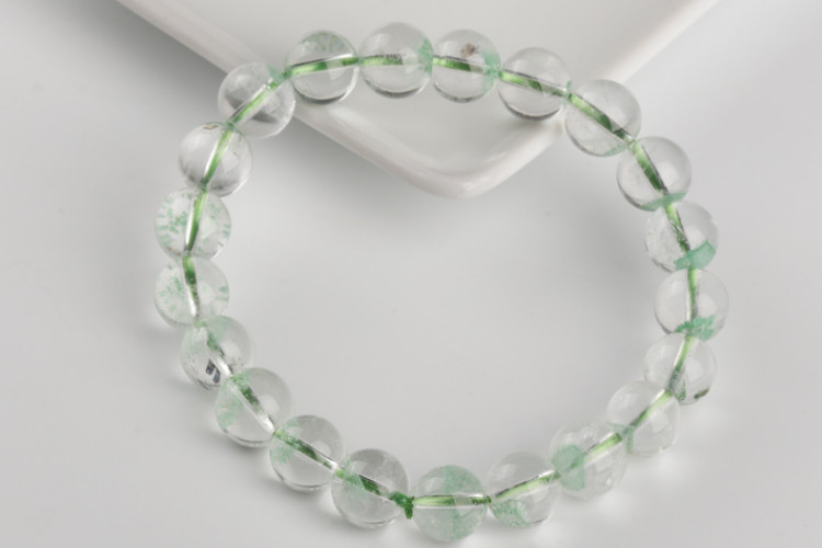 绿水晶功效与作用，绿水晶功效，绿水晶作用