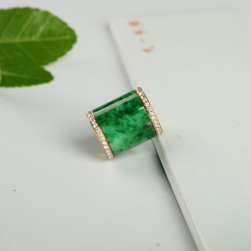 缅甸豆种飘翠翡翠路路通吊坠-红掌柜