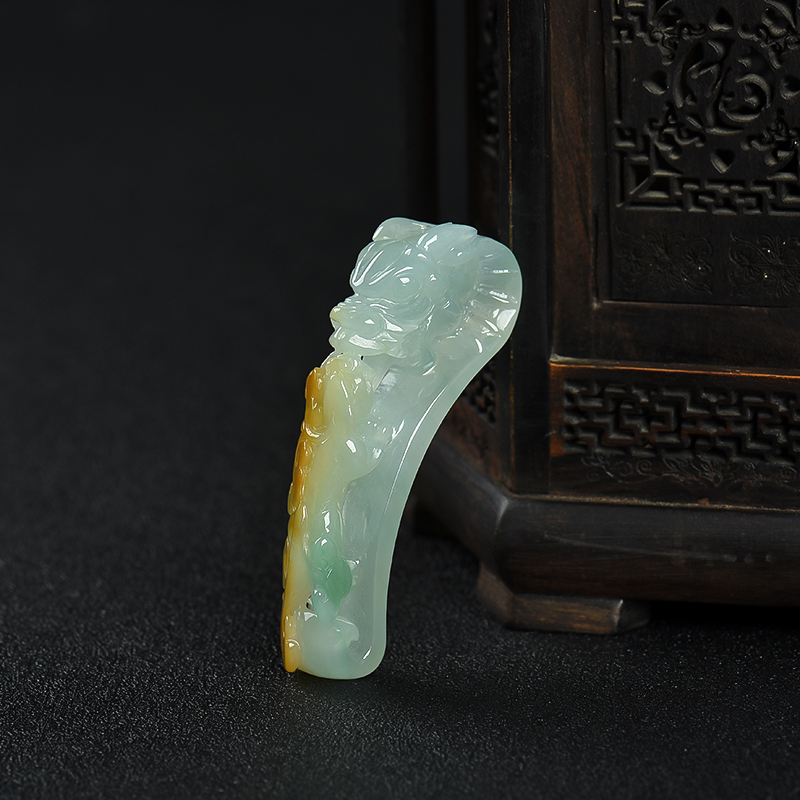 缅甸糯种俏色翡翠辰龙吊坠-红掌柜