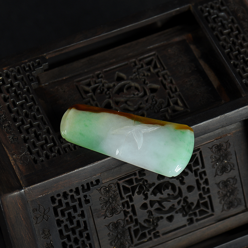 缅甸天然糯种翡翠吊坠-红掌柜