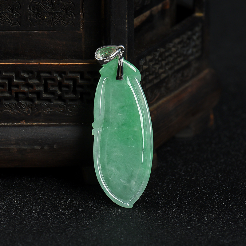 缅甸天然豆绿翡翠福瓜吊坠-红掌柜