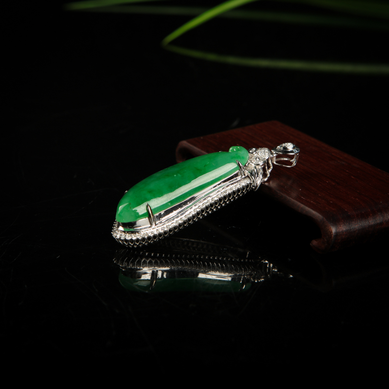 缅甸豆种飘翠翡翠福瓜吊坠-红掌柜