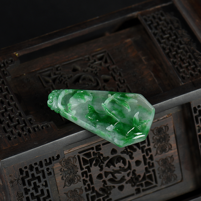 天然翡翠节节高升吊坠-红掌柜