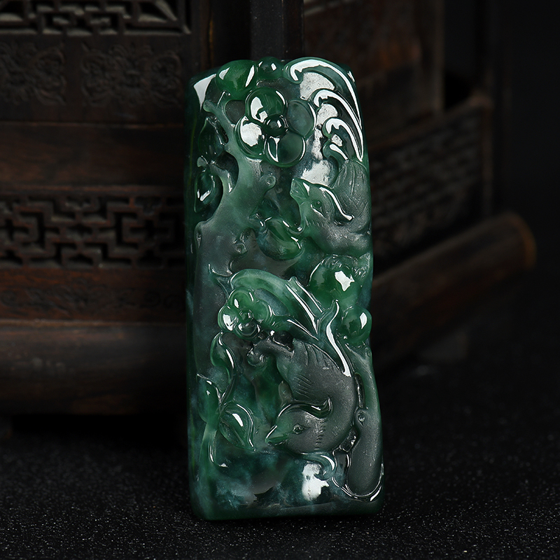 缅甸翡翠喜上眉梢吊坠-红掌柜