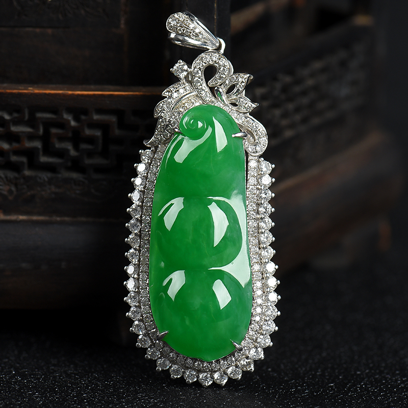 天然翡翠连中三元吊坠-红掌柜