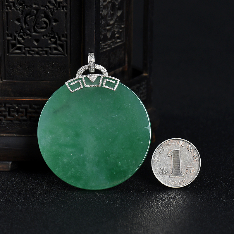 糯冰种深绿翡翠吊坠-红掌柜