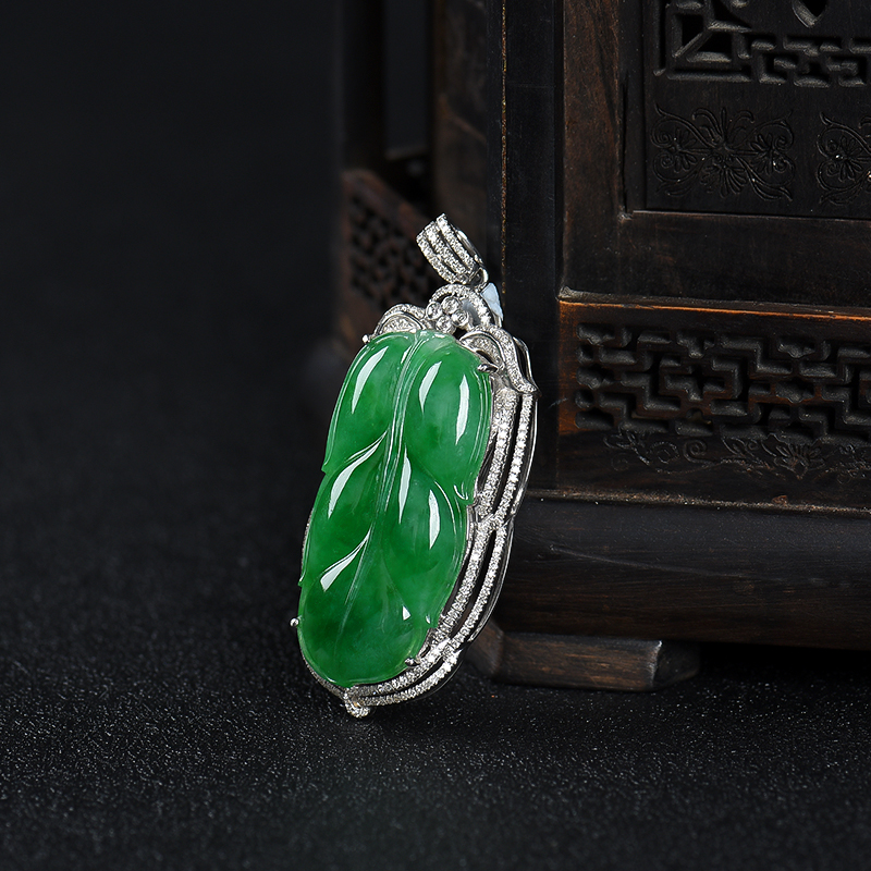 缅甸糯种翠绿翡翠金枝玉叶吊坠-红掌柜