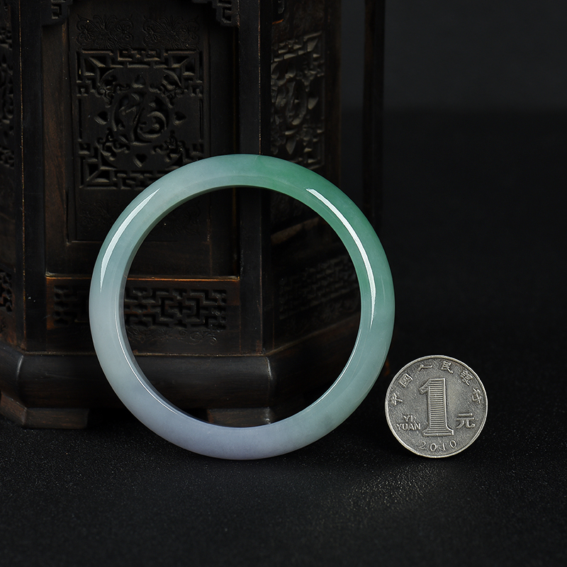 春带彩翡翠手镯-红掌柜