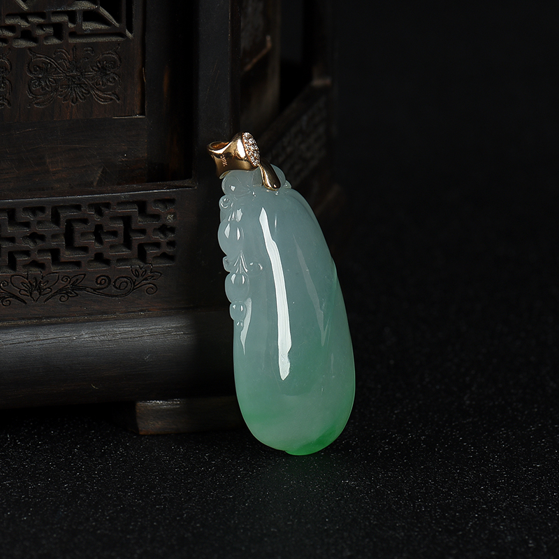 天然糯冰种飘翠翡翠福瓜吊坠-红掌柜