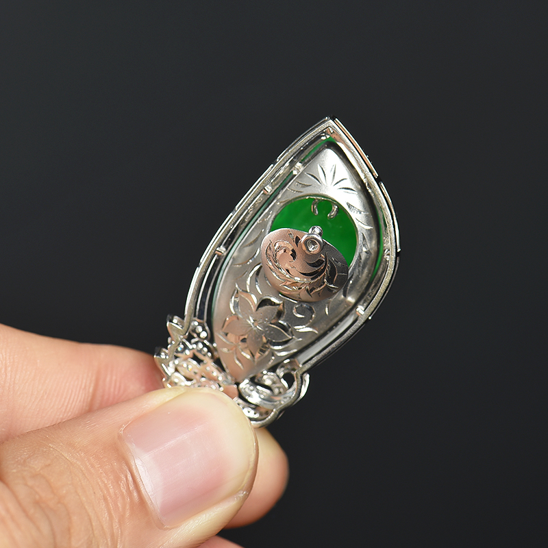 缅甸天然糯种翡翠吊坠-红掌柜