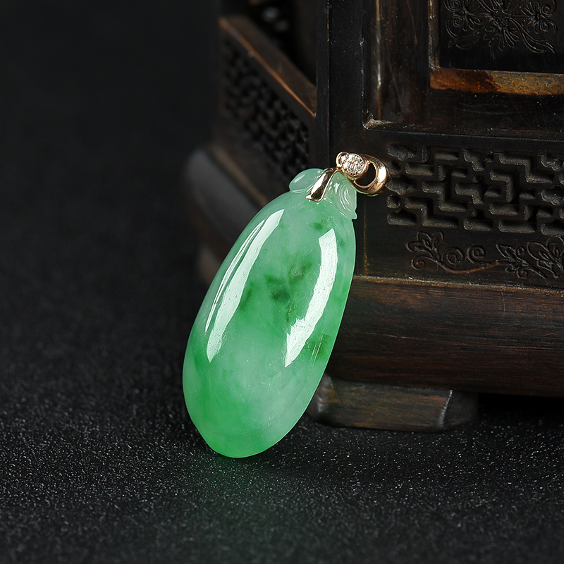 翡翠福瓜吊坠-红掌柜