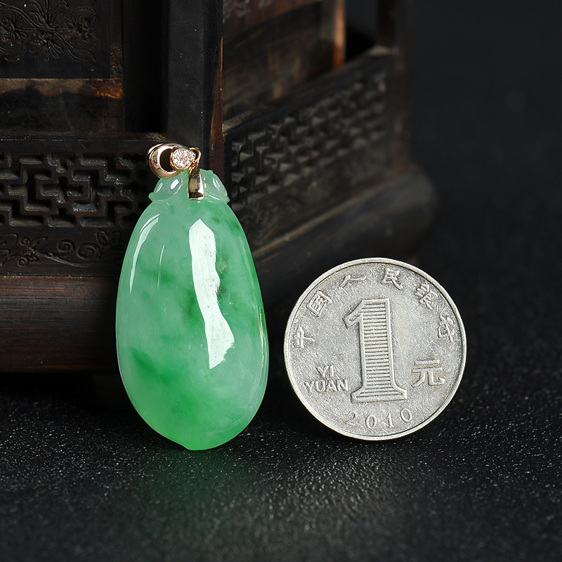 缅甸翡翠福瓜吊坠-红掌柜